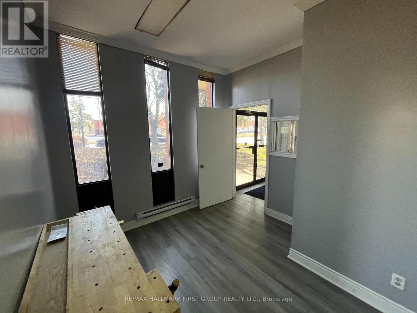#1 - 926 Dillingham Road, Pickering, Ontario  L1W 1Z6 - Photo 6 - E12286540