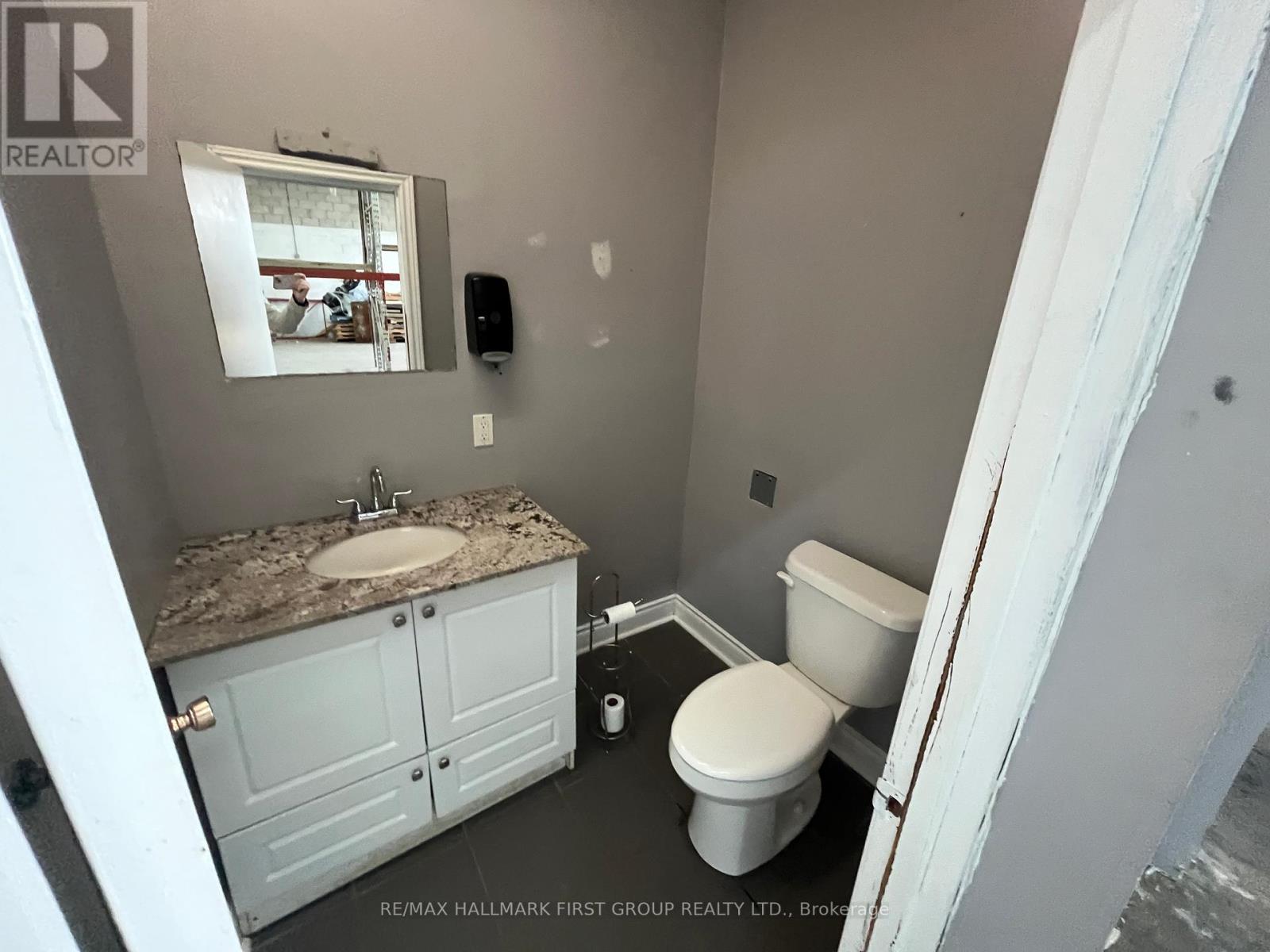 #1 - 926 Dillingham Road, Pickering, Ontario  L1W 1Z6 - Photo 7 - E12286540