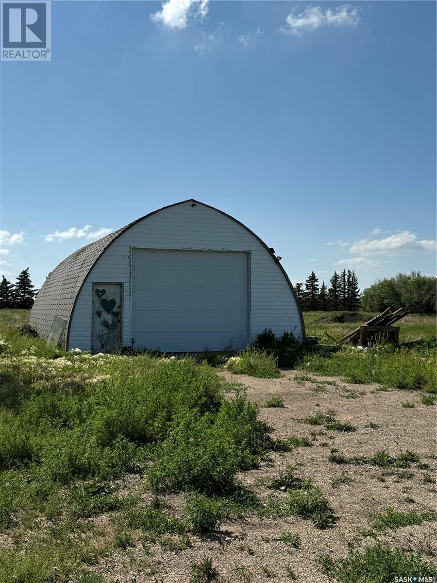 Sawatzky, Kindersley Rm No. 290, Saskatchewan  S0L 1S0 - Photo 2 - SK012656