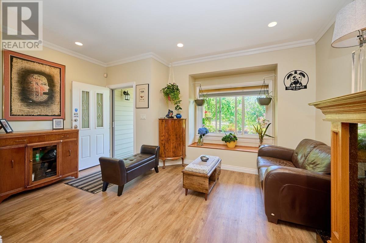 562 W Keith Road, North Vancouver, British Columbia  V7M 1M4 - Photo 6 - R3026861