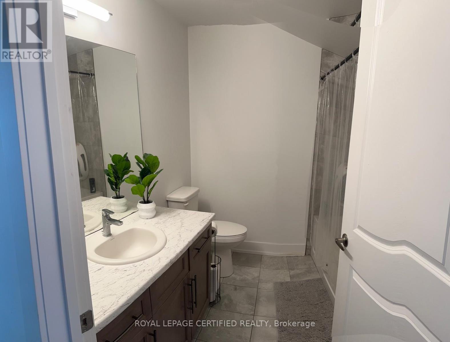 202 - 17 Centre Street, Orangeville, Ontario  L9W 2W9 - Photo 16 - W12286504