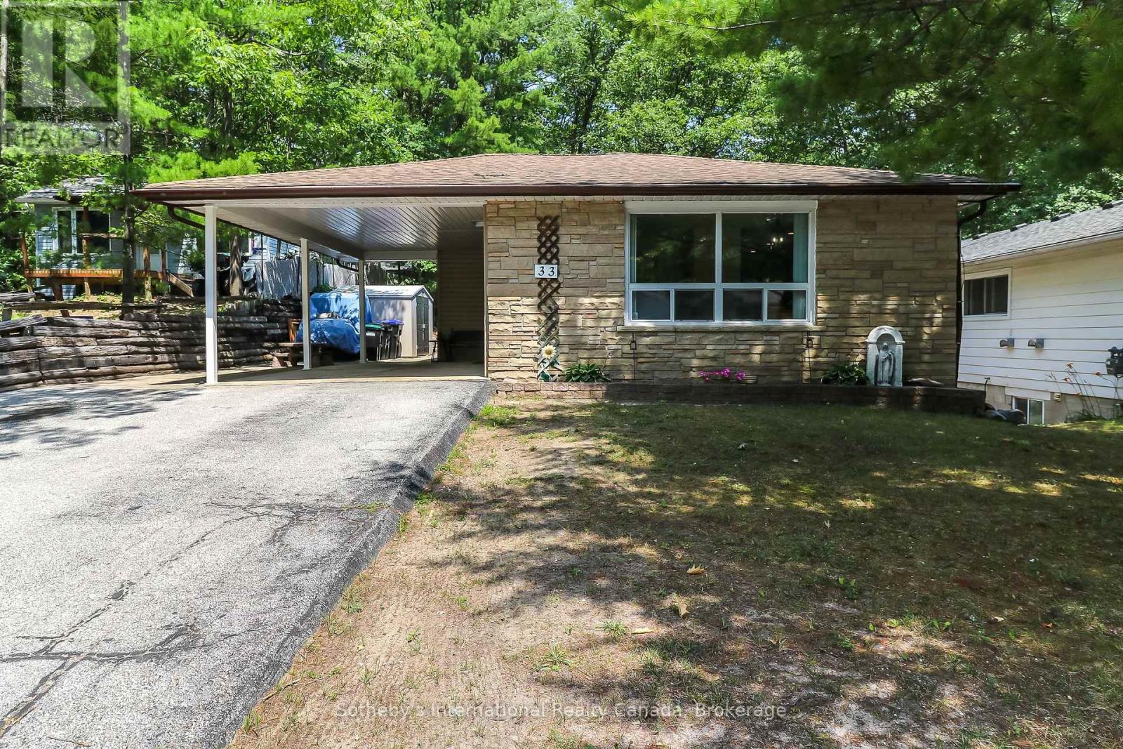 Property at 33 PARKWOOD DRIVE image 1
