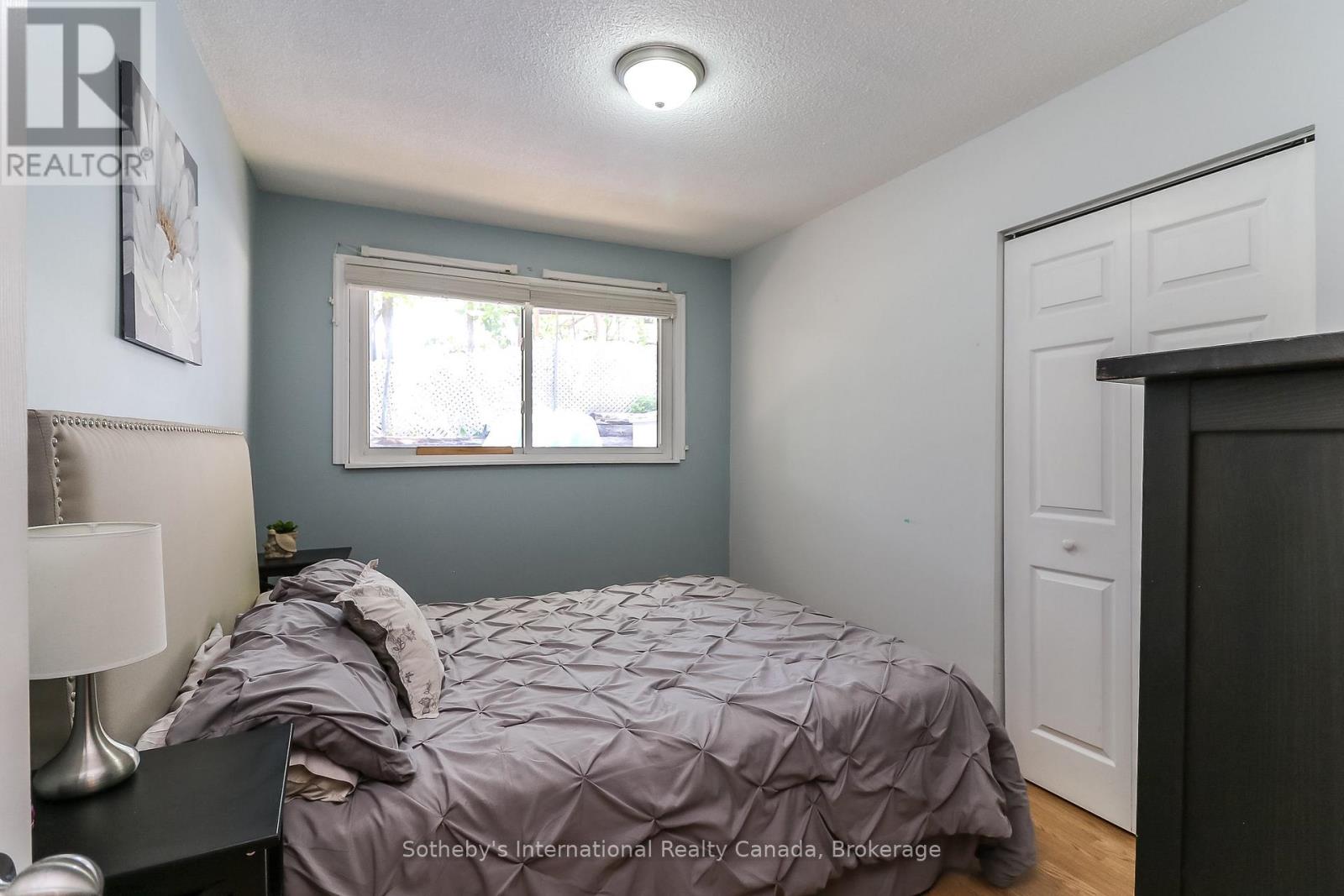 33 Parkwood Drive, Wasaga Beach, Ontario  L9Z 2T2 - Photo 21 - S12286771