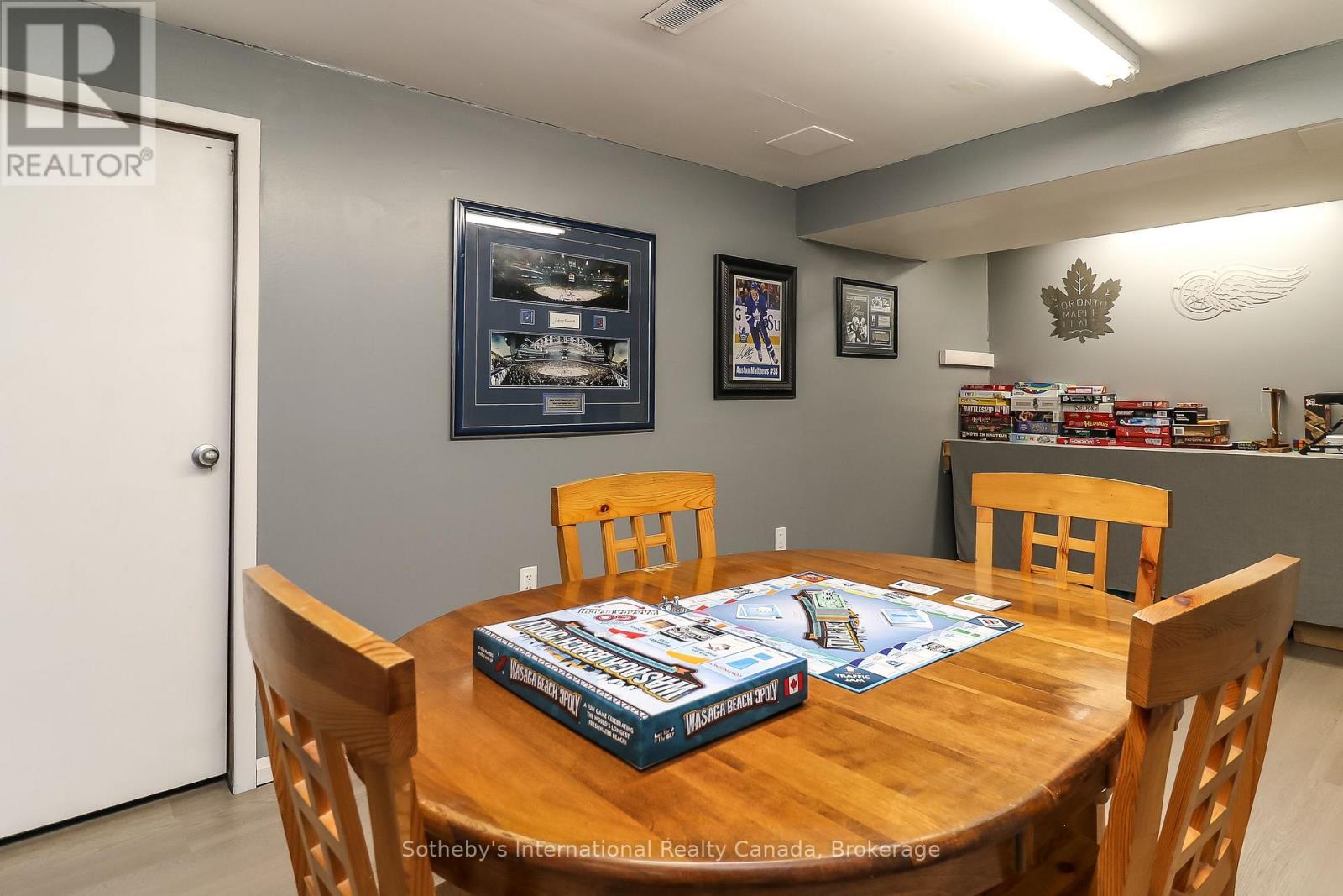 33 Parkwood Drive, Wasaga Beach, Ontario  L9Z 2T2 - Photo 32 - S12286771