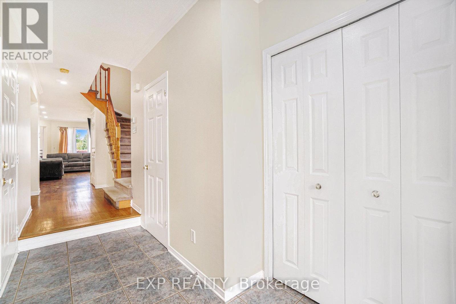 77 Palmadeo Drive, Ottawa, Ontario  K2J 4Z4 - Photo 6 - X12286747