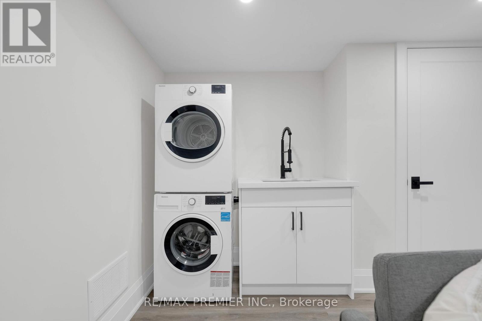 388 Crawford Street, Toronto, Ontario  M6J 2V9 - Photo 34 - C12286595