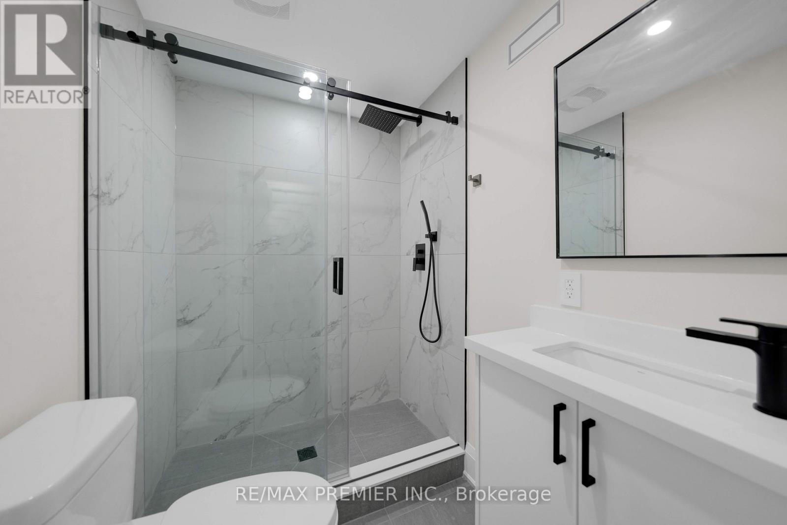 388 Crawford Street, Toronto, Ontario  M6J 2V9 - Photo 36 - C12286595