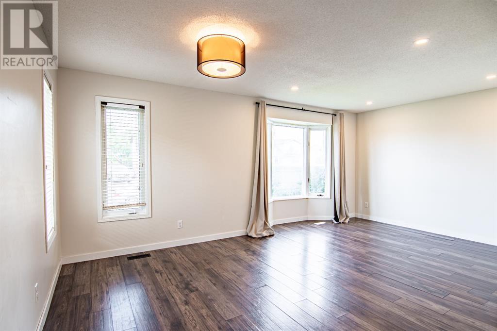 Property at 135 Rutherford Drive image 4