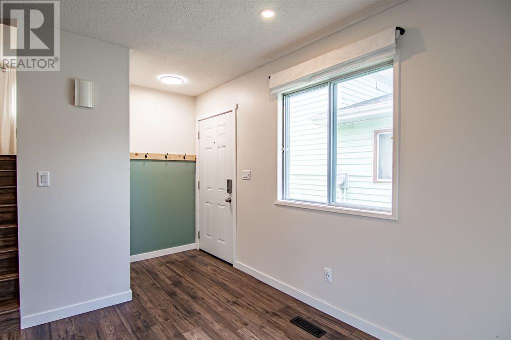 Property at 135 Rutherford Drive image 2