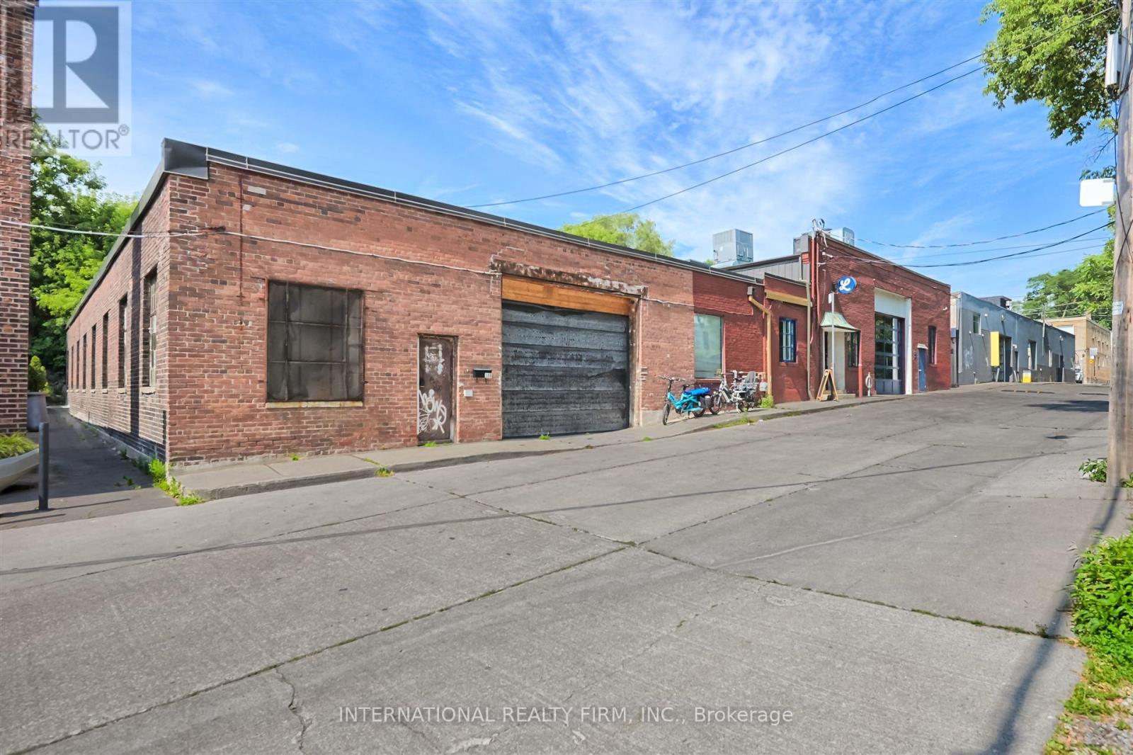 36 Wagstaff Drive, Toronto, Ontario  M4L 3W9 - Photo 2 - E12286610