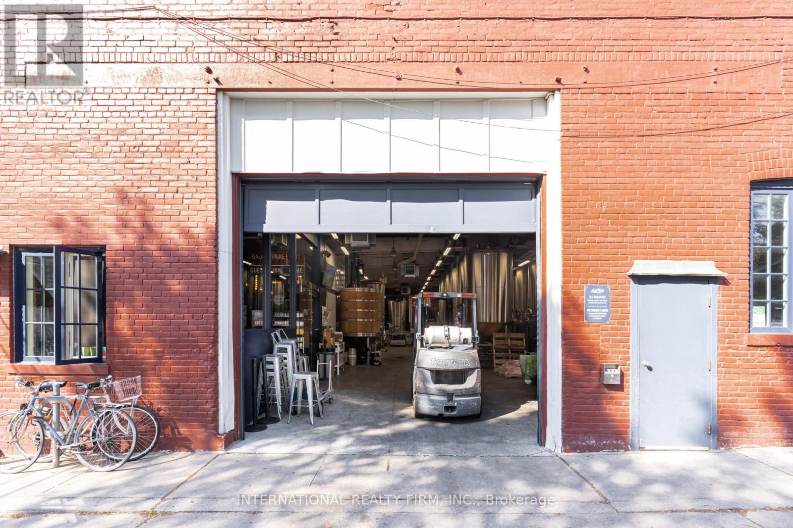 36 Wagstaff Drive, Toronto, Ontario  M4L 3W9 - Photo 7 - E12286610