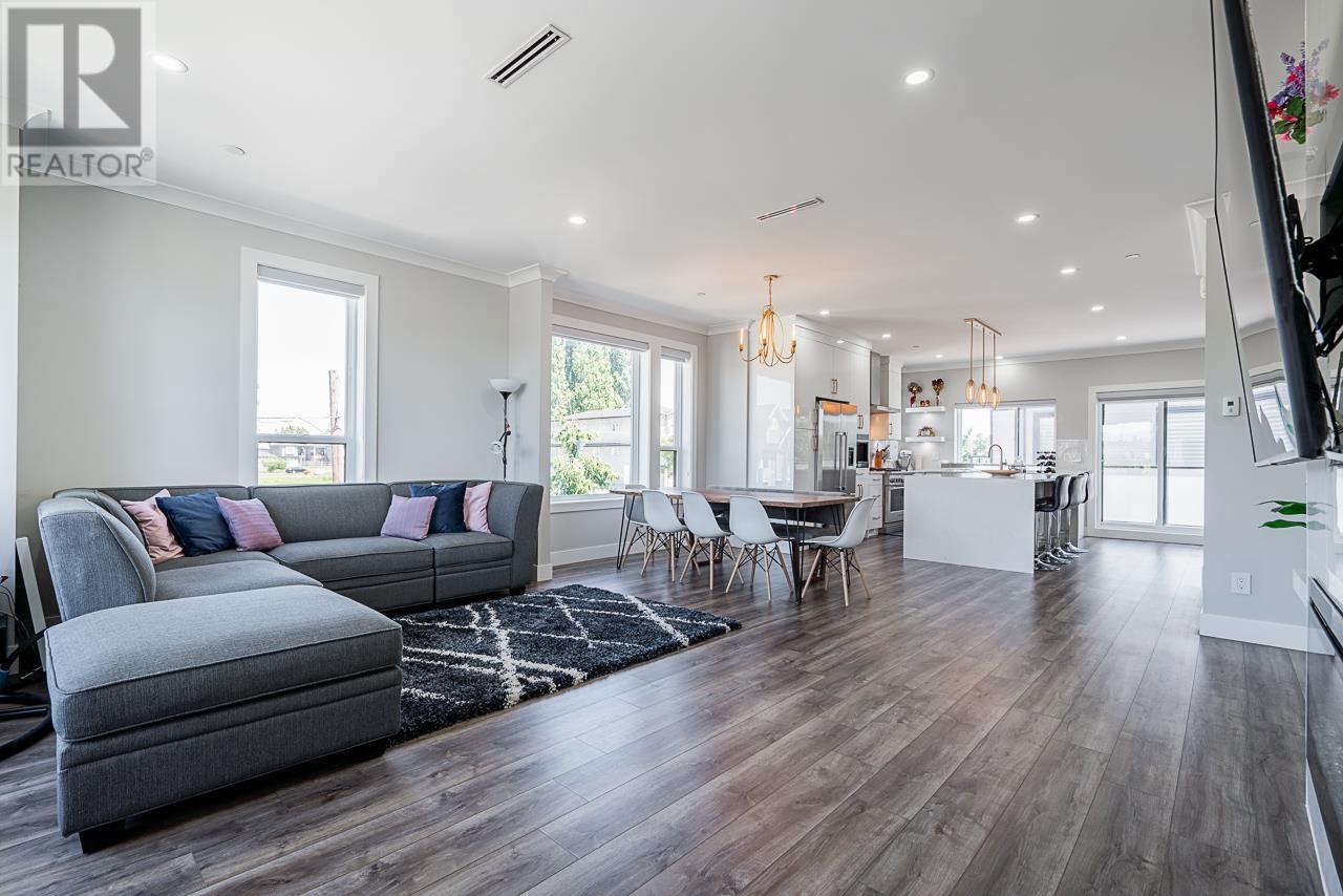 Property at 1100 SALTER STREET image 3