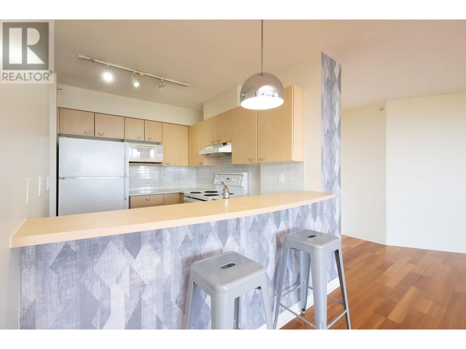 1702 8180 Granville Avenue, Richmond, British Columbia  V6Y 4G1 - Photo 11 - R3027000