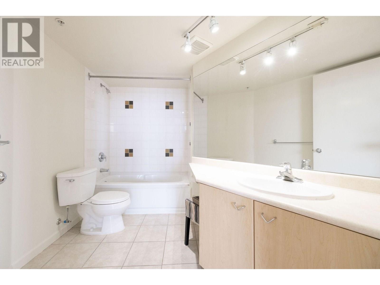 1702 8180 Granville Avenue, Richmond, British Columbia  V6Y 4G1 - Photo 16 - R3027000