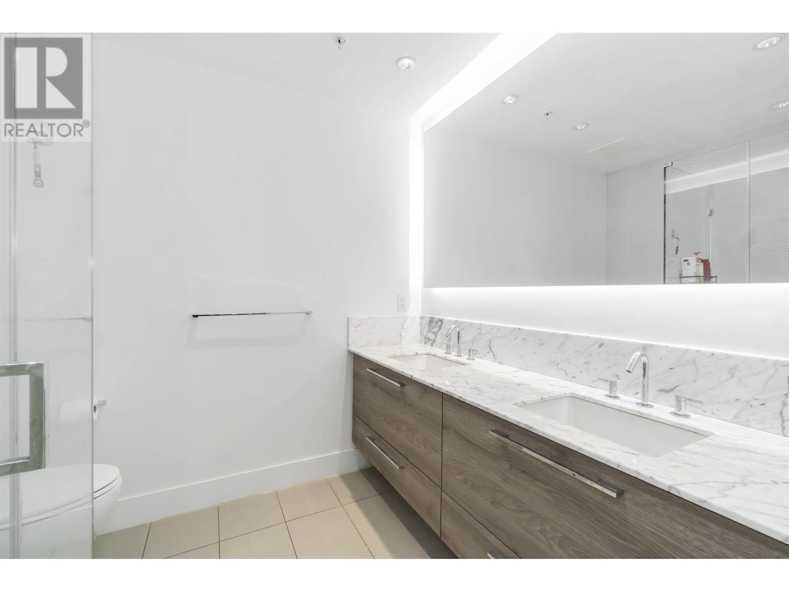 402 7388 Kingsway, Burnaby, British Columbia  V3N 0G9 - Photo 23 - R3027017