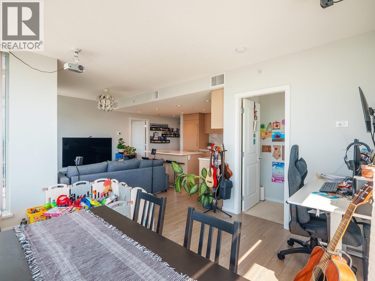 2708 6700 Dunblane Avenue, Burnaby, British Columbia  V5H 0J3 - Photo 9 - R3027049