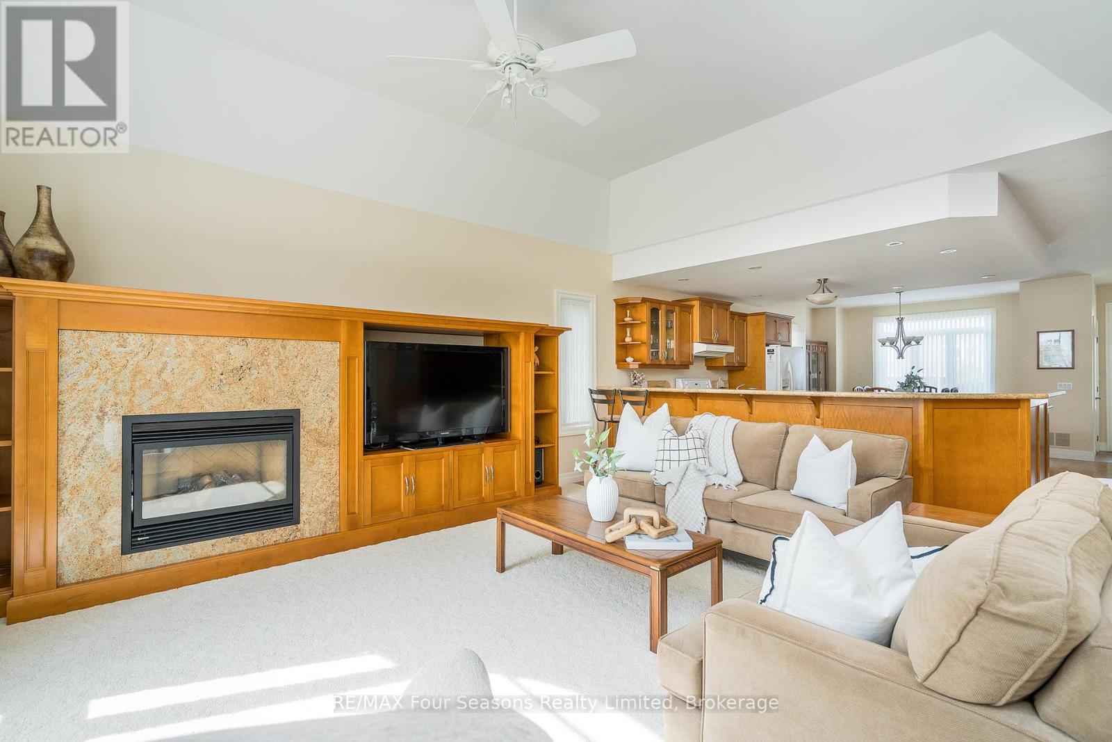150 Brooker Boulevard, Blue Mountains, Ontario  L9Y 0M2 - Photo 18 - X12286265