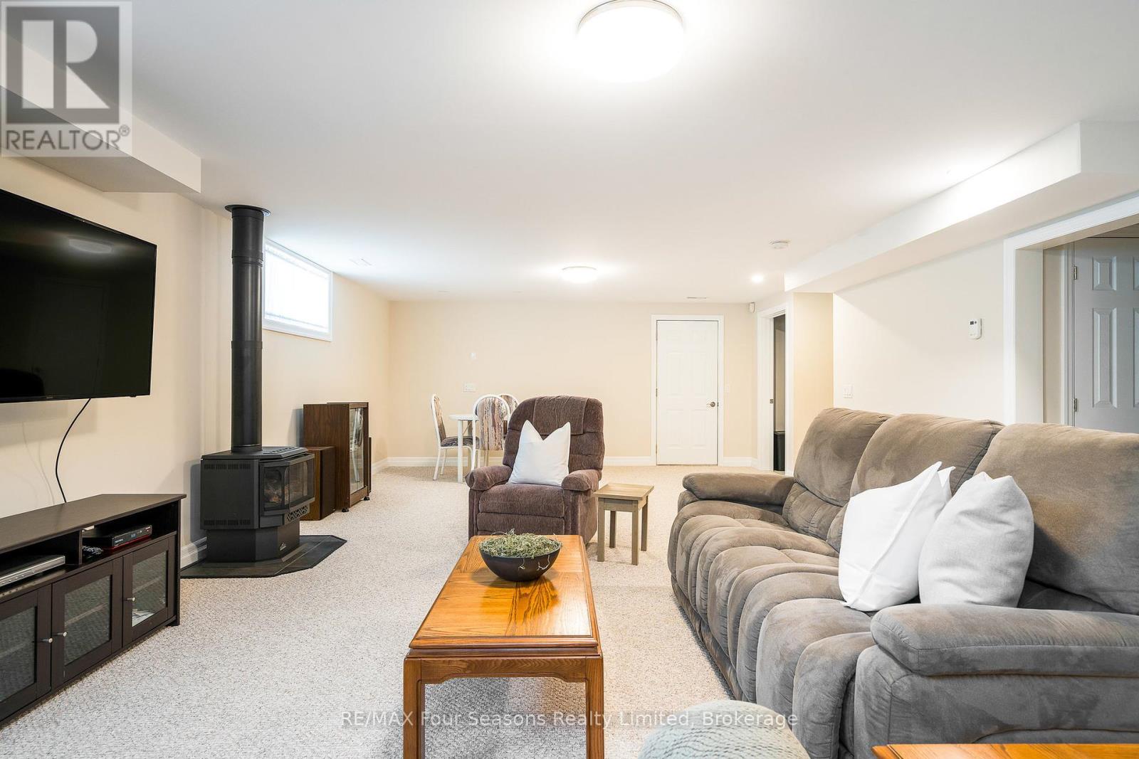 150 Brooker Boulevard, Blue Mountains, Ontario  L9Y 0M2 - Photo 30 - X12286265