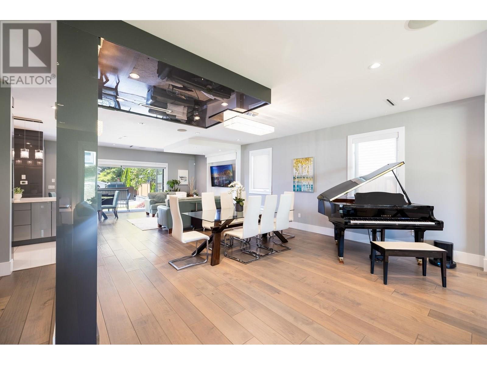 Property at 2553 WESTERN AVENUE image 4