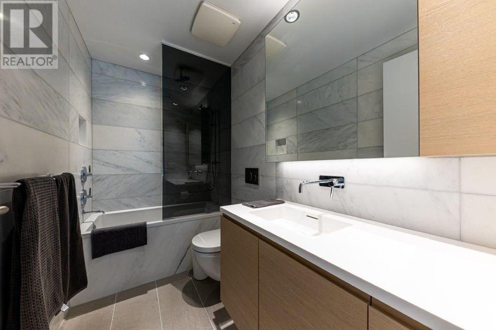 370x 1289 Hornby Street, Vancouver, British Columbia  V6Z 0G7 - Photo 13 - R3027046