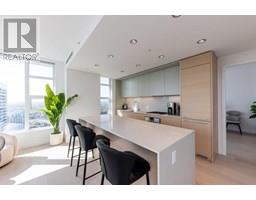 370x 1289 Hornby Street, Vancouver, Ca