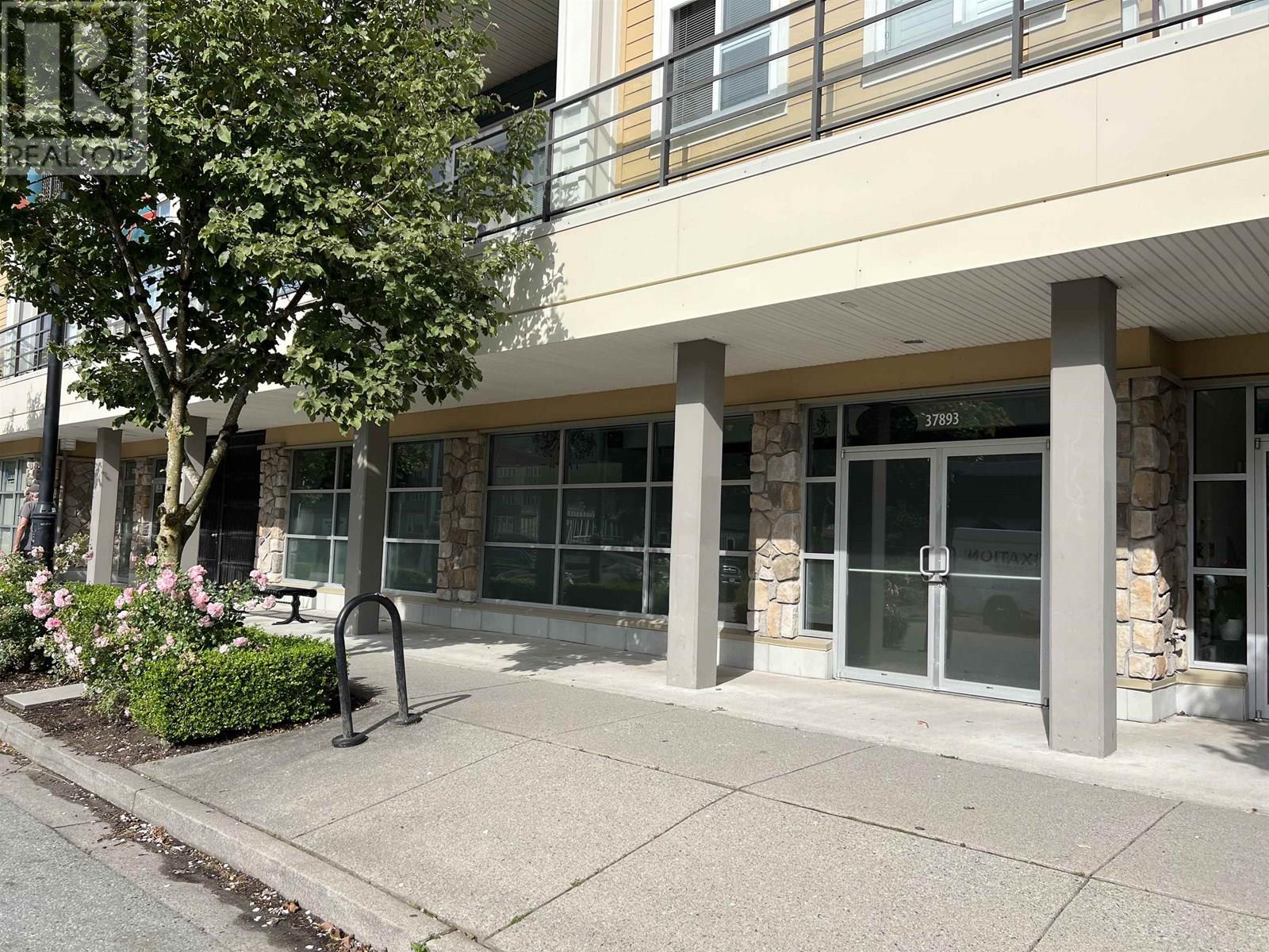 37893 Second Avenue, Squamish, British Columbia  V8B 0R2 - Photo 2 - C8070786