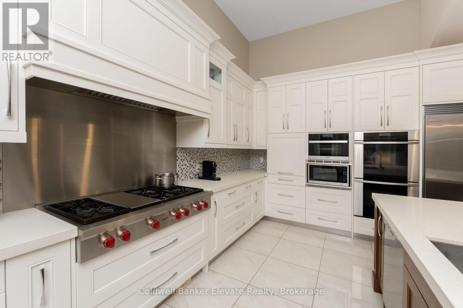 4 Abbitt Crescent, Halton Hills, Ontario  L7A 1A6 - Photo 14 - W12286619