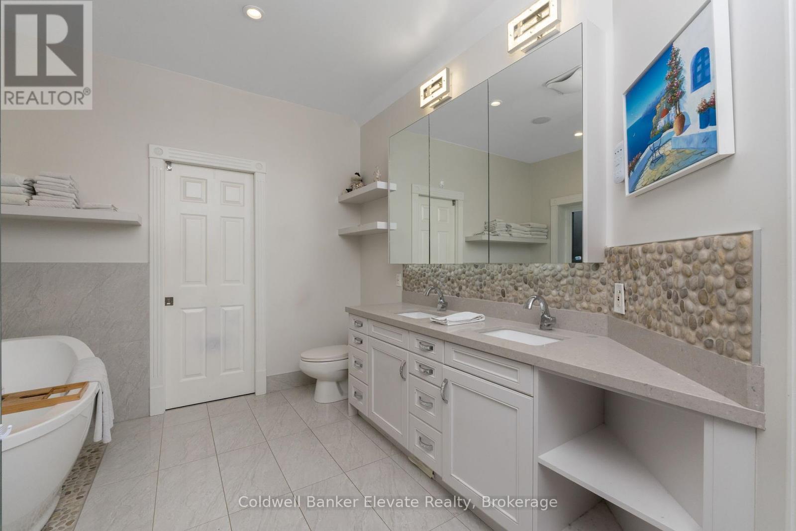 4 Abbitt Crescent, Halton Hills, Ontario  L7A 1A6 - Photo 23 - W12286619