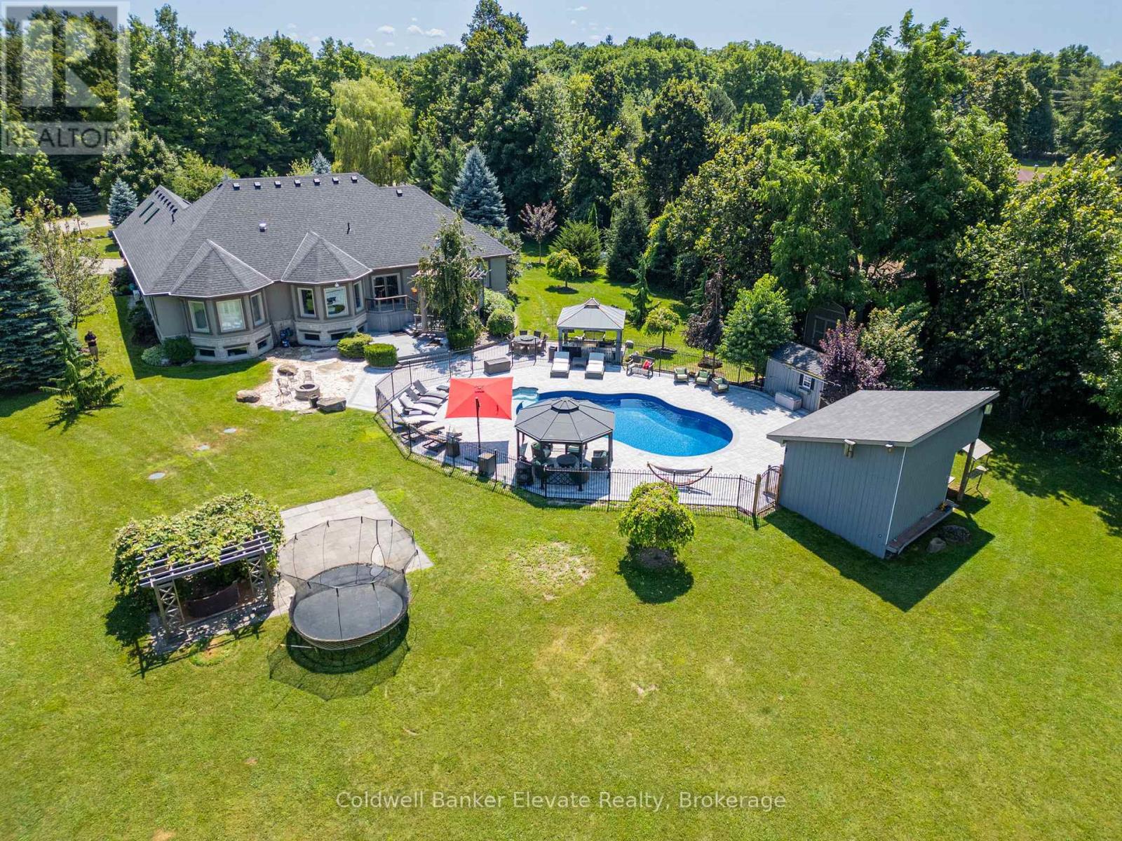 4 Abbitt Crescent, Halton Hills, Ontario  L7A 1A6 - Photo 39 - W12286619