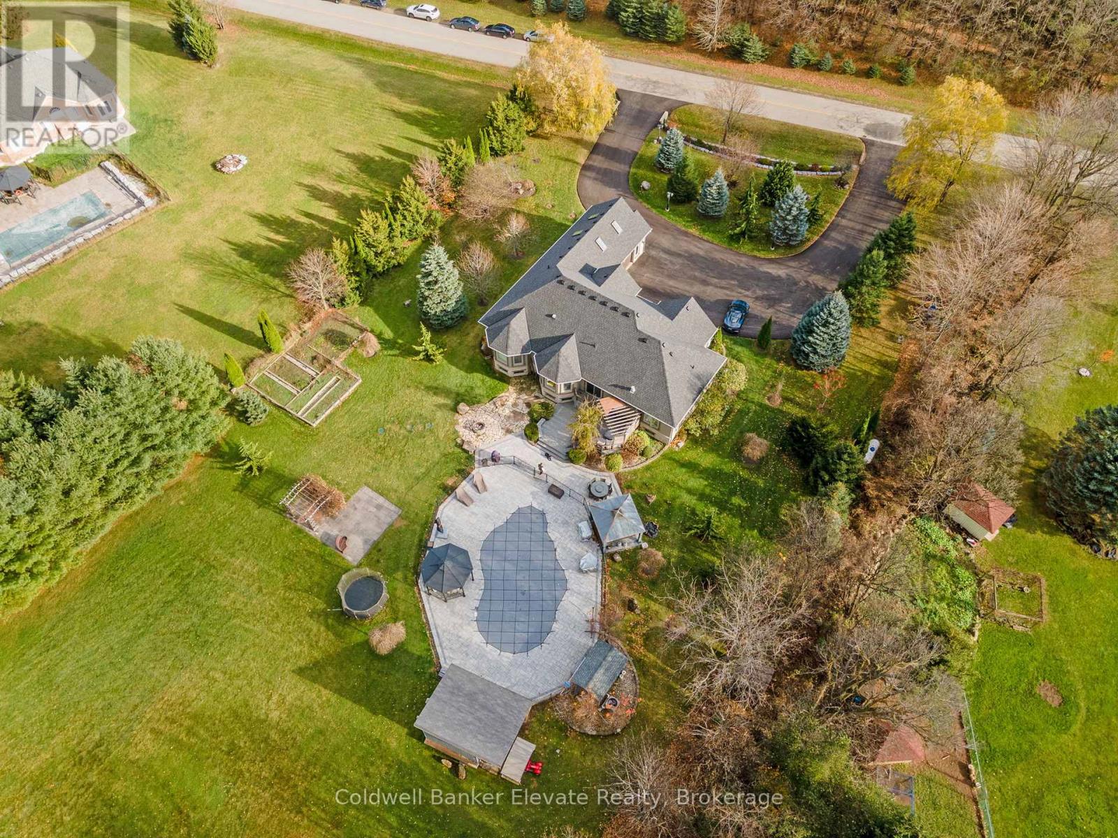 4 Abbitt Crescent, Halton Hills, Ontario  L7A 1A6 - Photo 44 - W12286619