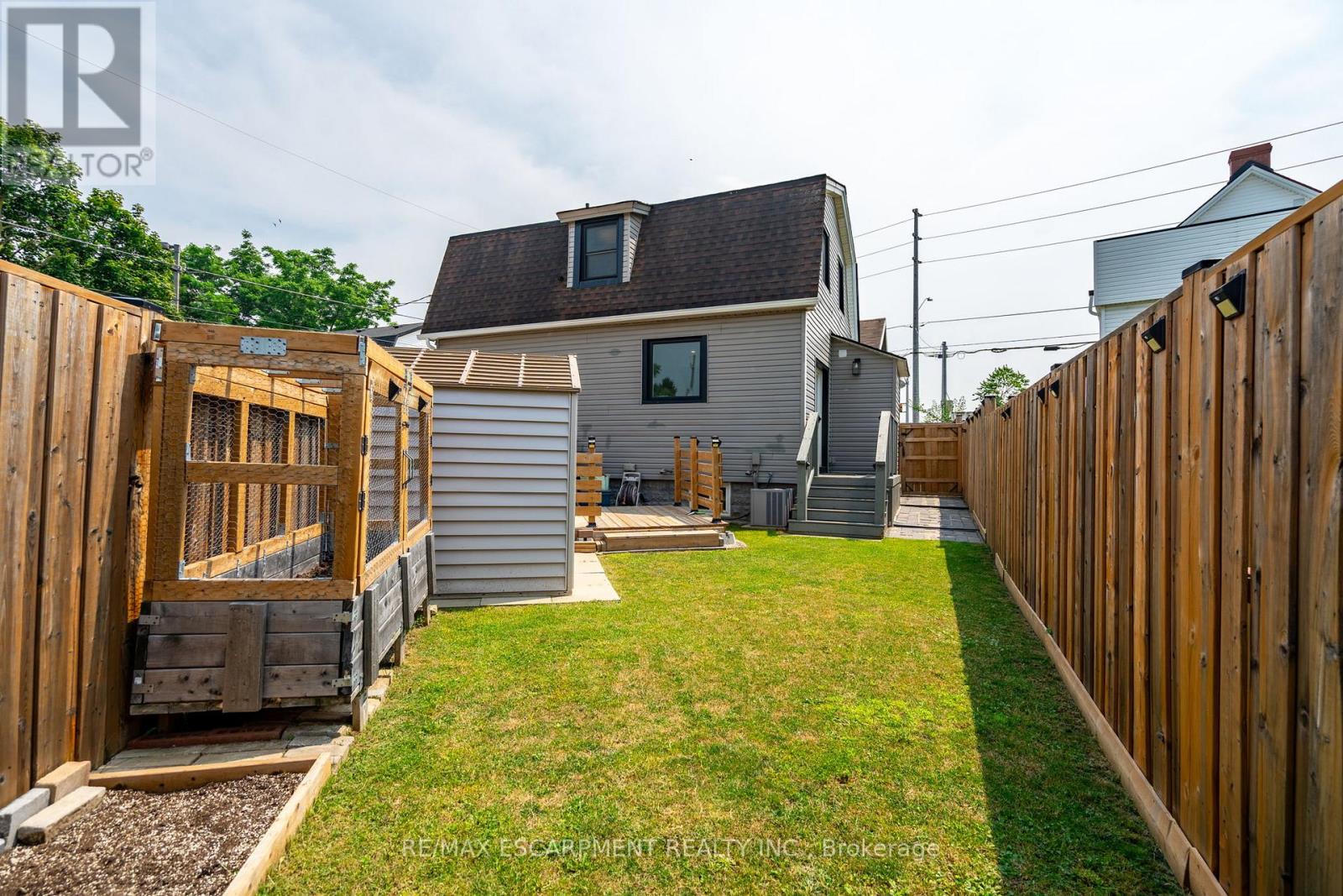 1 Prince Street, St. Catharines, Ontario  L2R 3X6 - Photo 34 - X12286608