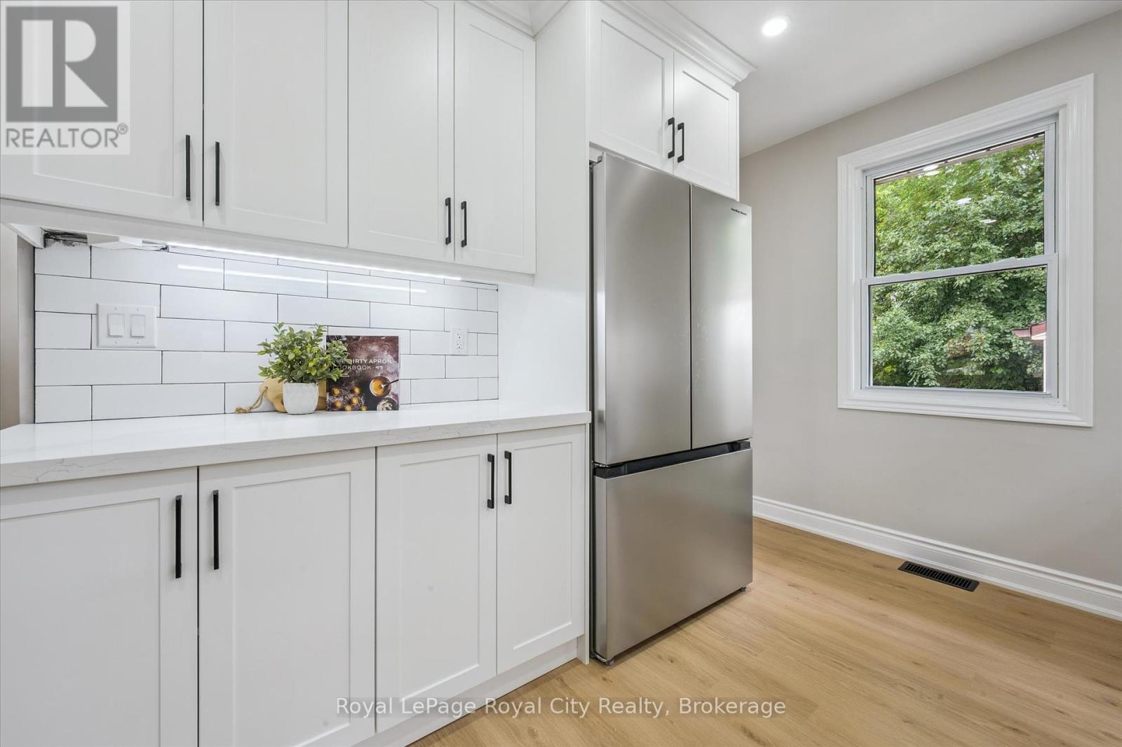 56 Dover Street, Waterloo, Ontario  N2J 1Z1 - Photo 13 - X12286892