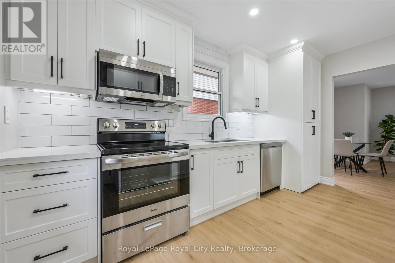 56 Dover Street, Waterloo, Ontario  N2J 1Z1 - Photo 14 - X12286892