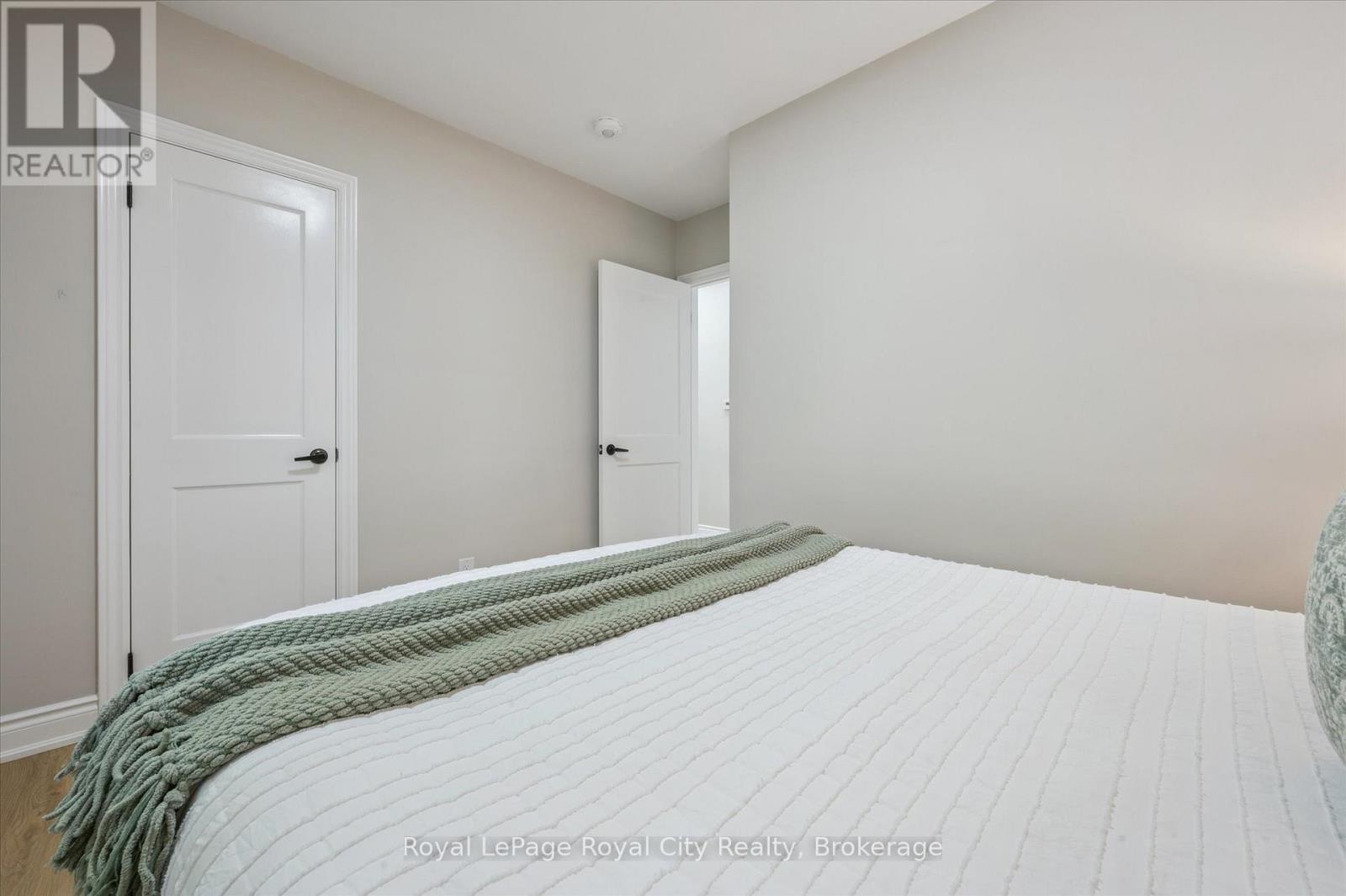 56 Dover Street, Waterloo, Ontario  N2J 1Z1 - Photo 18 - X12286892
