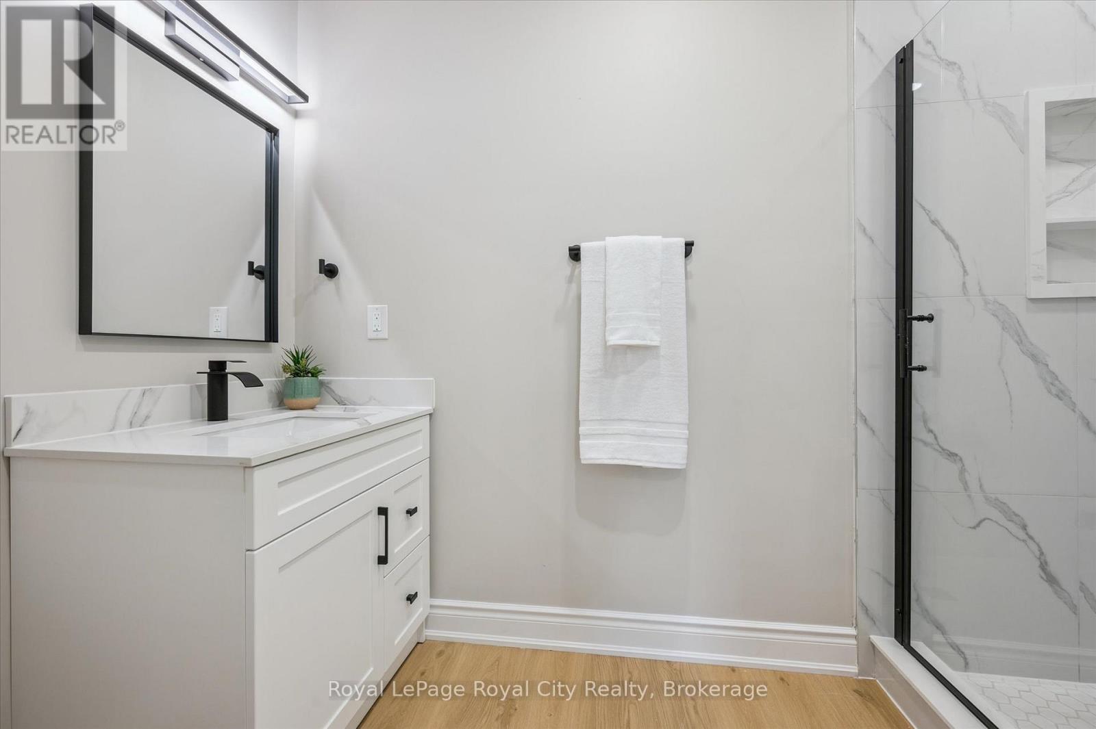 56 Dover Street, Waterloo, Ontario  N2J 1Z1 - Photo 23 - X12286892