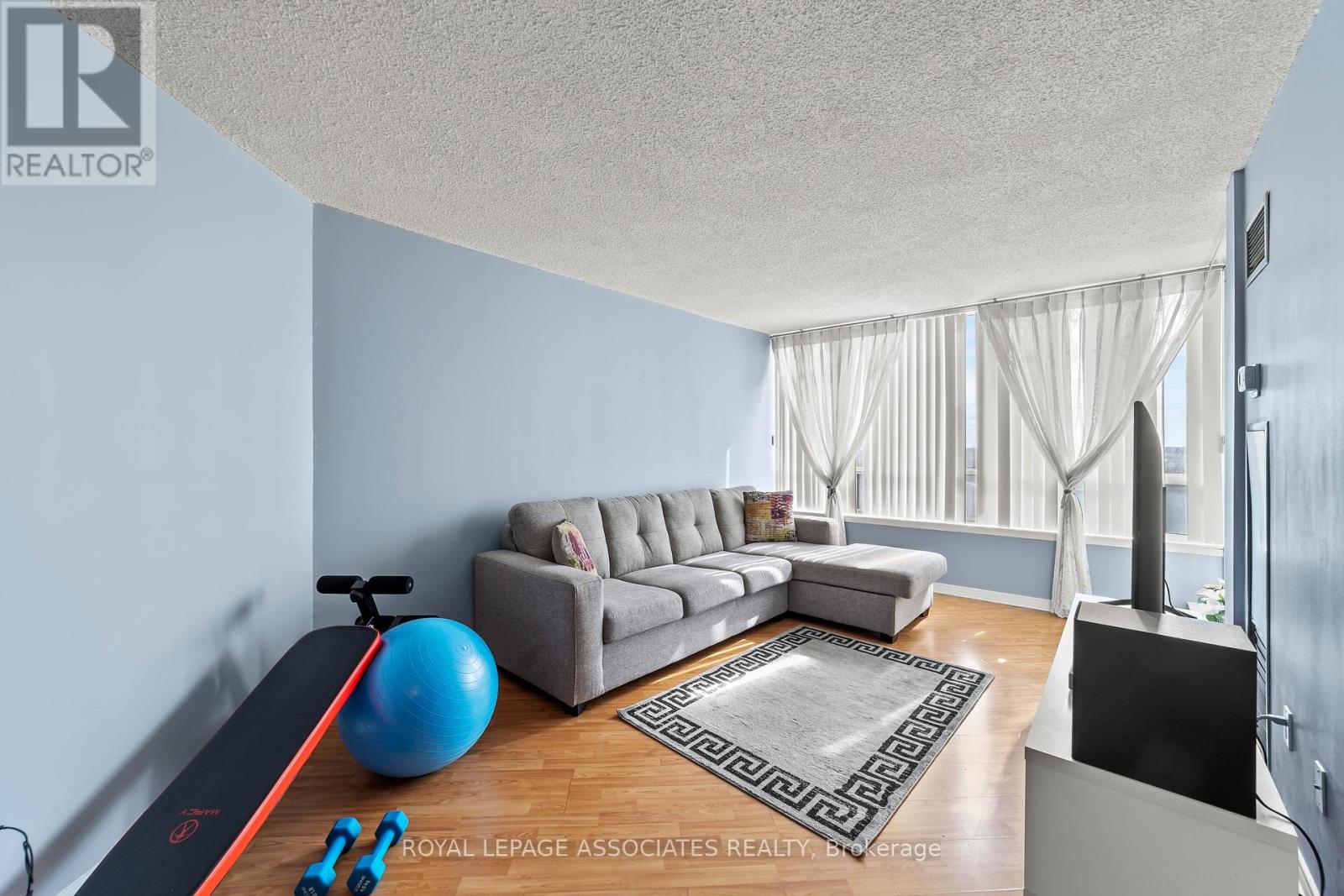 609 - 350 Alton Towers Circle, Toronto, Ontario  M1V 5E3 - Photo 11 - E12286718