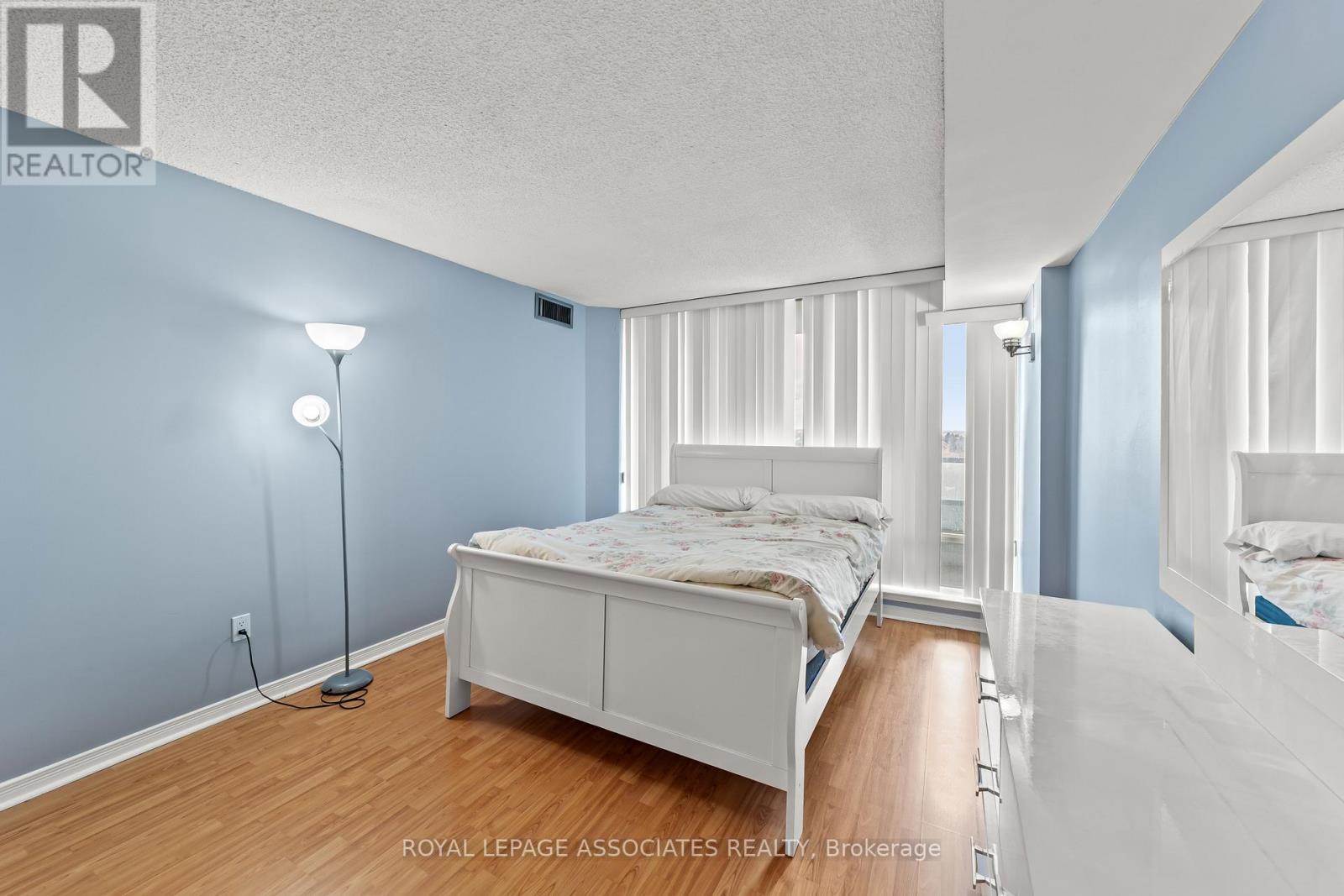 609 - 350 Alton Towers Circle, Toronto, Ontario  M1V 5E3 - Photo 14 - E12286718