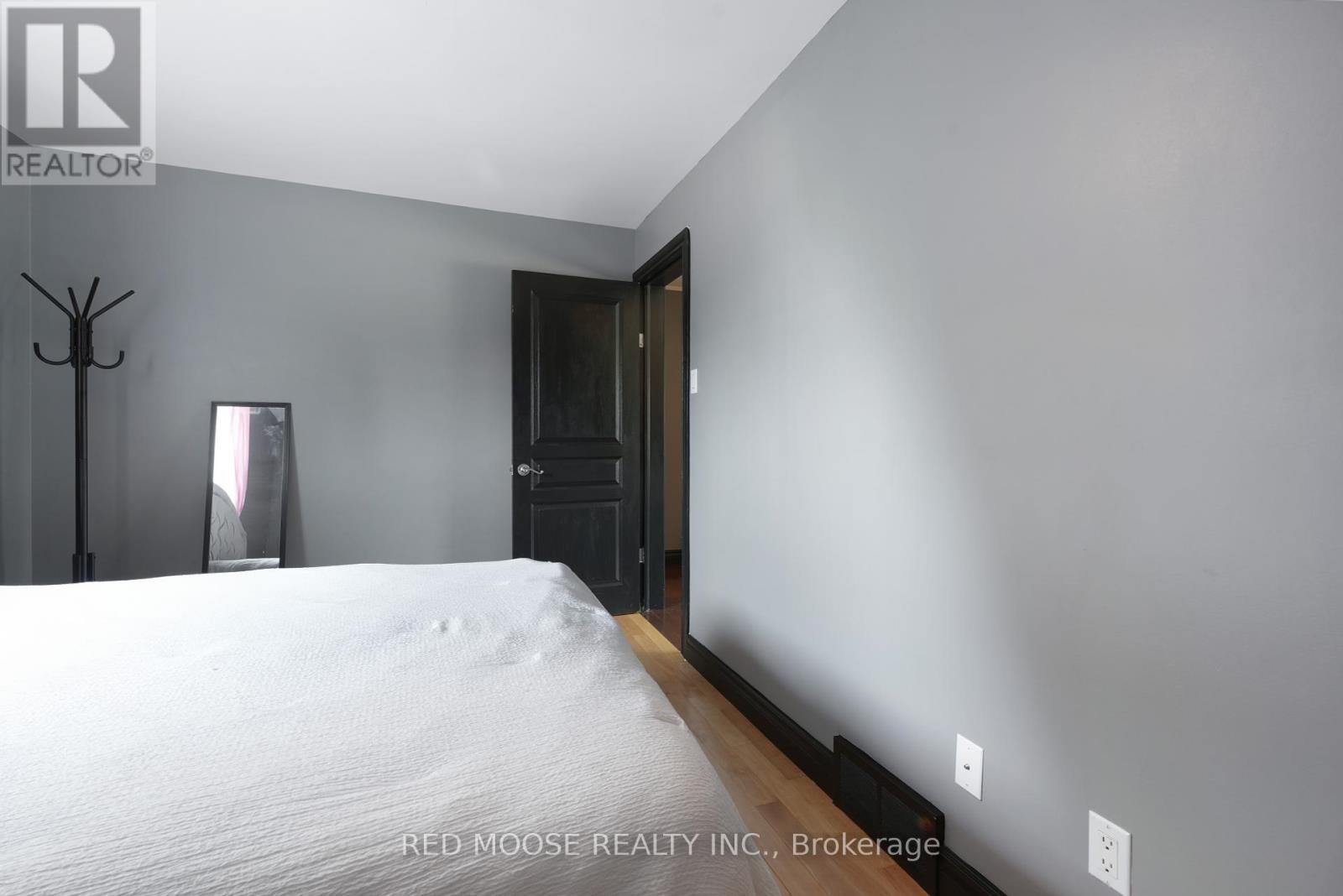 694 De L'eglise Street, Ottawa, Ontario  K1K 3K2 - Photo 16 - X12286832