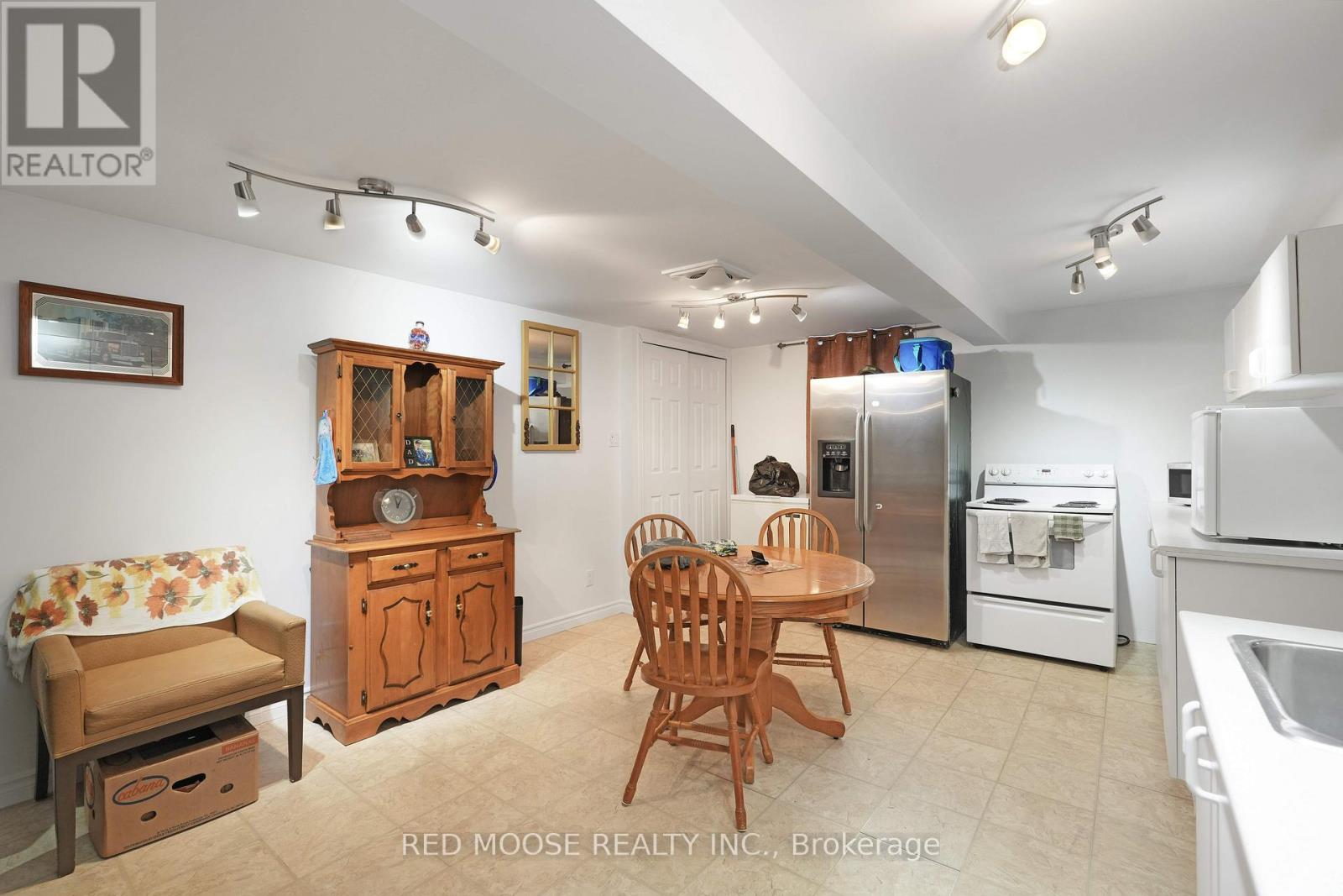694 De L'eglise Street, Ottawa, Ontario  K1K 3K2 - Photo 23 - X12286832