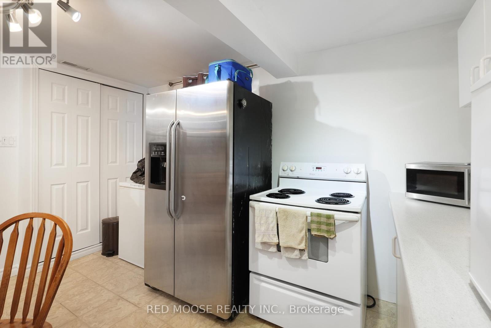 694 De L'eglise Street, Ottawa, Ontario  K1K 3K2 - Photo 24 - X12286832