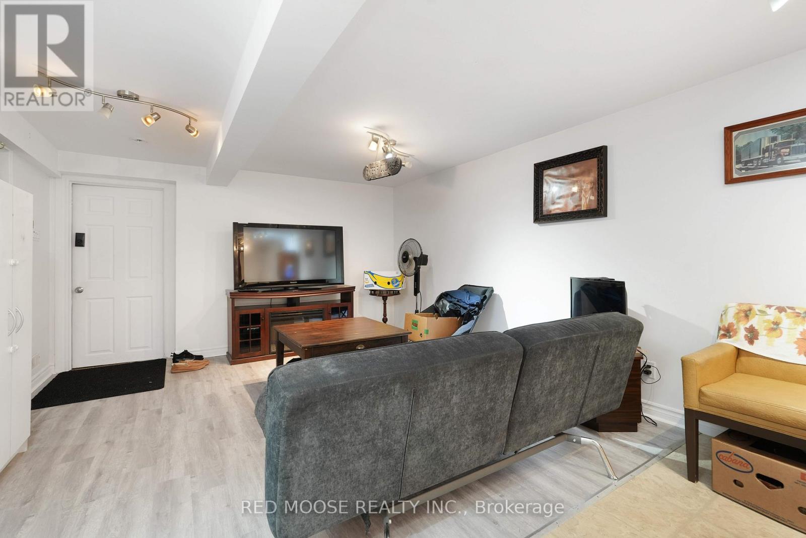 694 De L'eglise Street, Ottawa, Ontario  K1K 3K2 - Photo 25 - X12286832