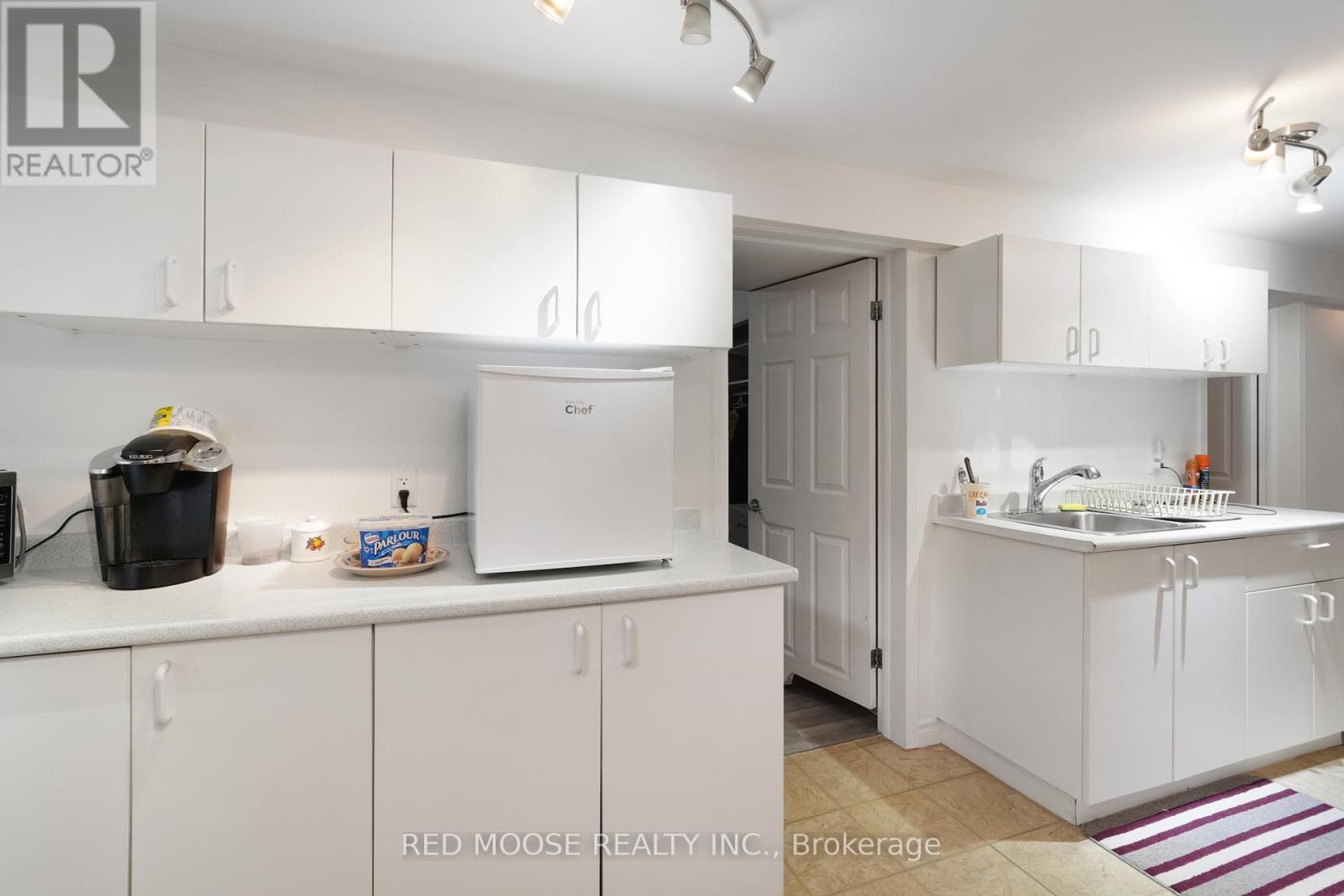 694 De L'eglise Street, Ottawa, Ontario  K1K 3K2 - Photo 26 - X12286832