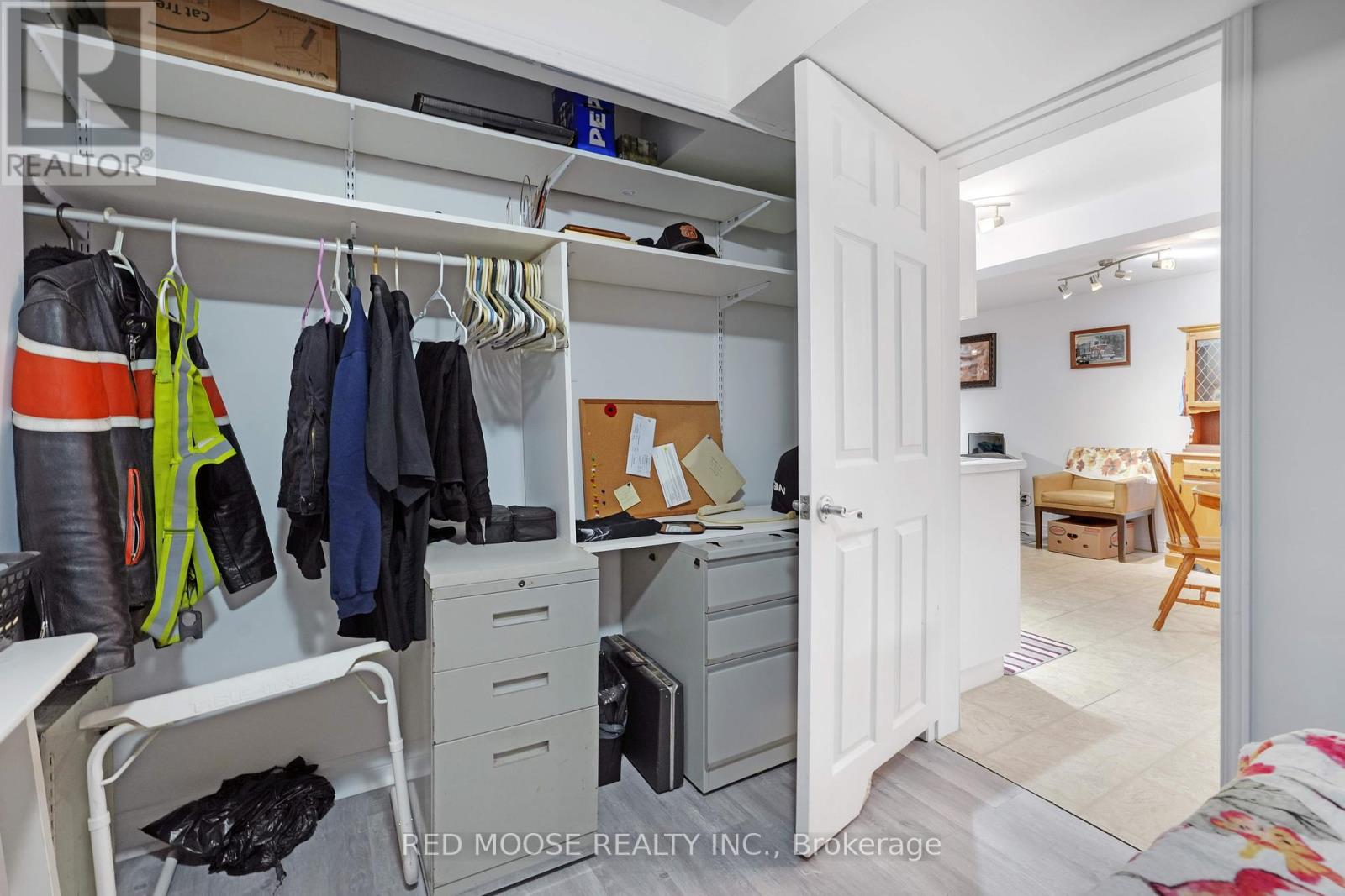 694 De L'eglise Street, Ottawa, Ontario  K1K 3K2 - Photo 28 - X12286832