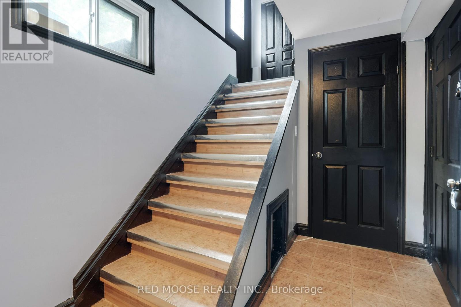 694 De L'eglise Street, Ottawa, Ontario  K1K 3K2 - Photo 30 - X12286832