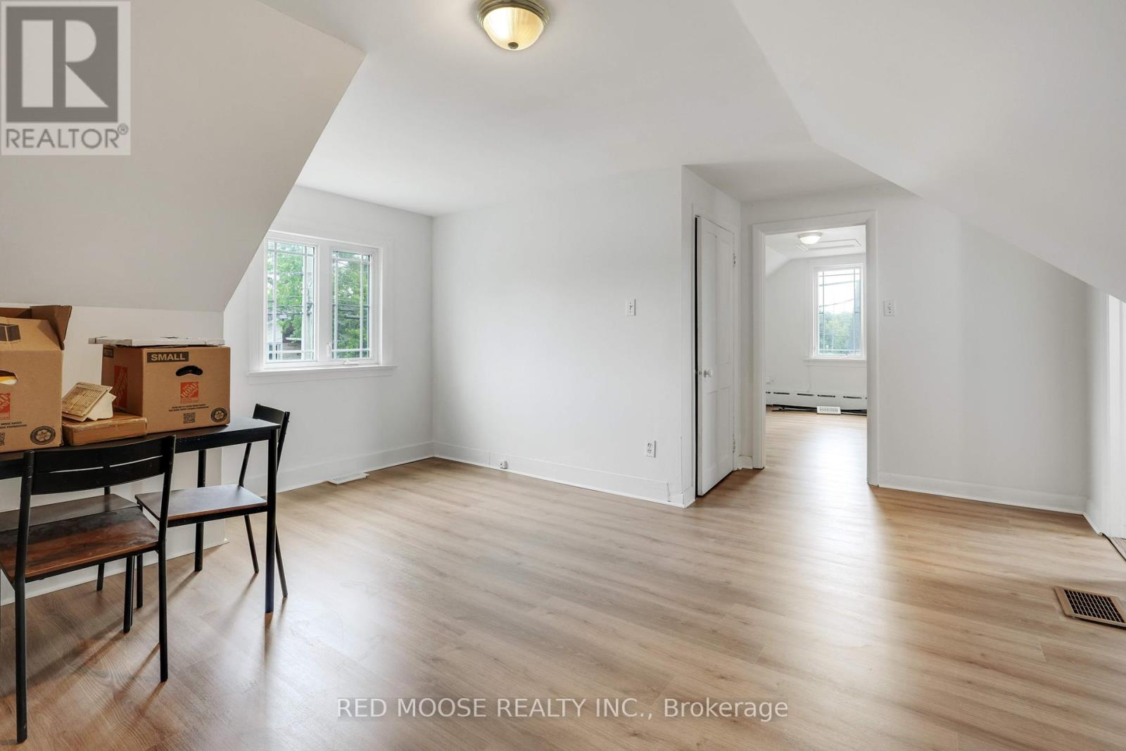 694 De L'eglise Street, Ottawa, Ontario  K1K 3K2 - Photo 33 - X12286832