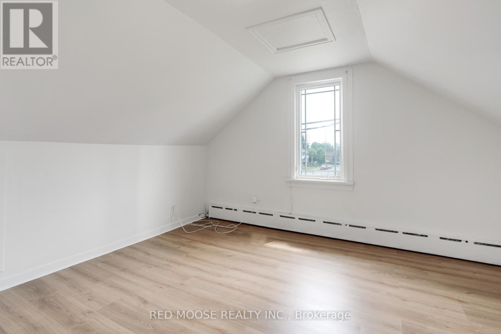 694 De L'eglise Street, Ottawa, Ontario  K1K 3K2 - Photo 35 - X12286832