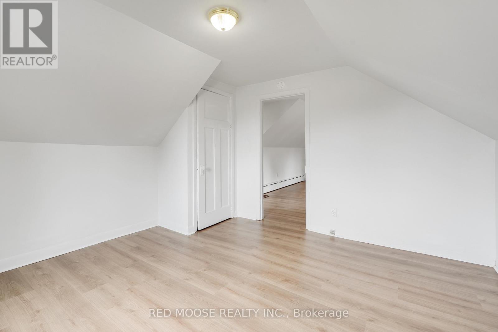694 De L'eglise Street, Ottawa, Ontario  K1K 3K2 - Photo 36 - X12286832