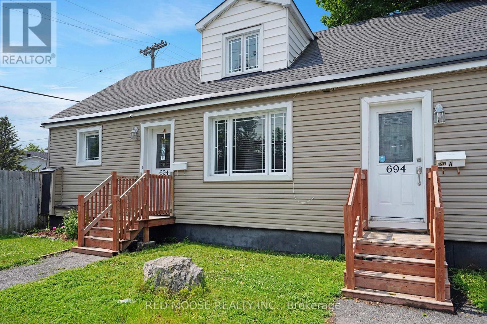 Property at 694 DE L'EGLISE STREET image 4