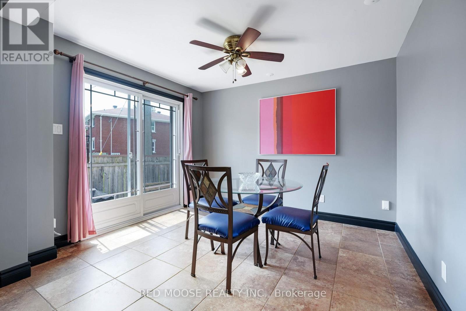 694 De L'eglise Street, Ottawa, Ontario  K1K 3K2 - Photo 8 - X12286832