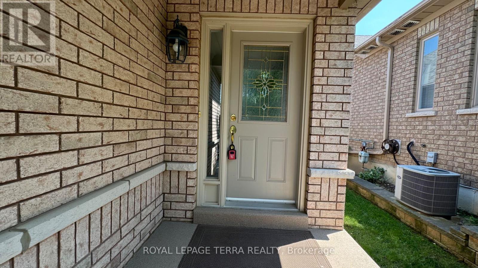 Property at 13 MONTEBELLO TERRACE image 2
